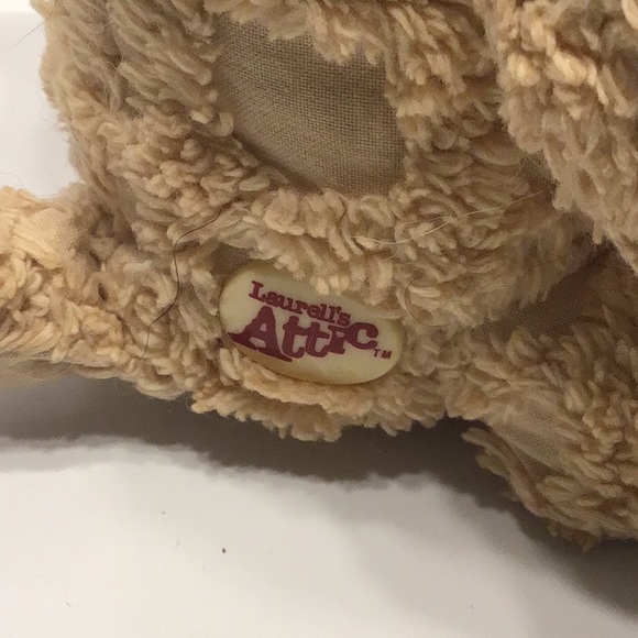 Laurell’s Attic “Maddie” Bear - Picture 4 of 4